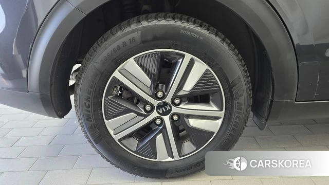 Kia The New Niro id 4930829 из Кореи 15