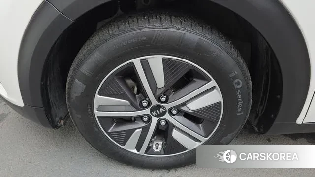 Kia The New Niro id 3754151 из Кореи 15