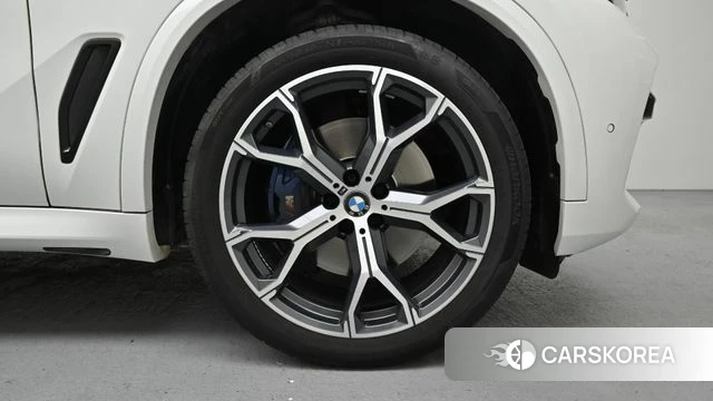 BMW X5 (G05) id 3919678 из Кореи 15