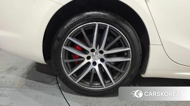 Maserati Ghibli id 4609649 из Кореи 31
