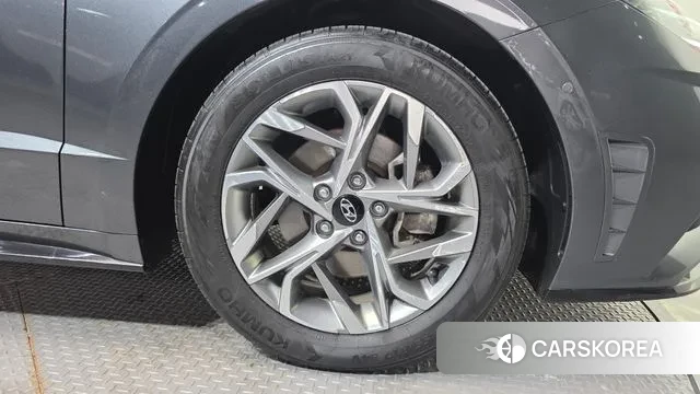 Hyundai Sonata (DN8) id 3726750 из Кореи 15