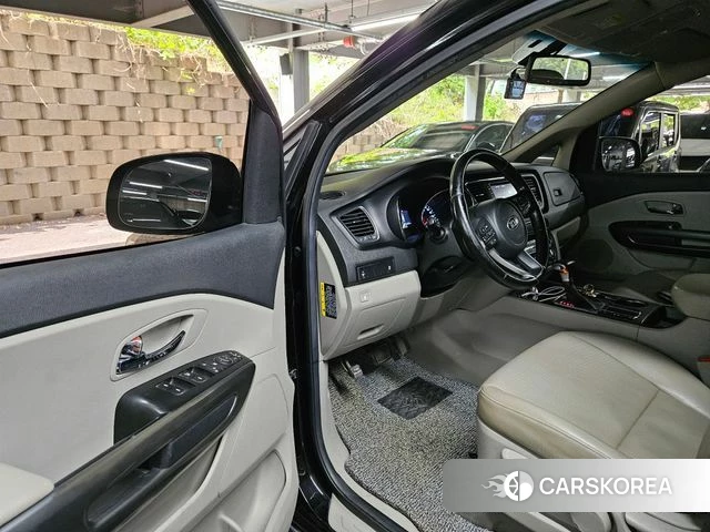 Kia The New Carnival id 4447315 из Кореи 15