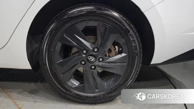 Hyundai Avante (CN7) id 3394924 из Кореи 15