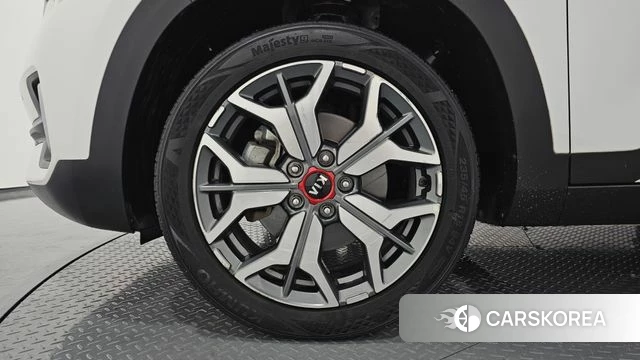 Kia Seltos id 4610068 из Кореи 27