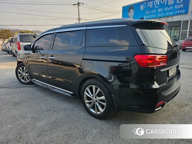 Kia The New Carnival id 3619515 из Кореи 15