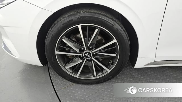 Hyundai The New Grandeur IG id 4541117 из Кореи 25