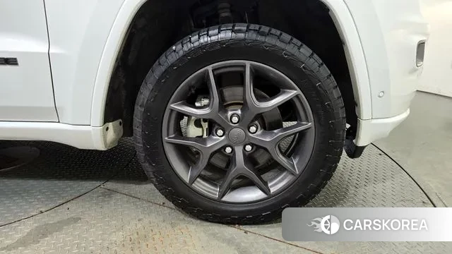 Jeep Grand Cherokee id 3160512 из Кореи 15