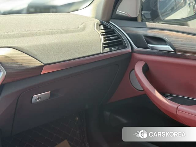 BMW X3 id 4348238 из Китая 11