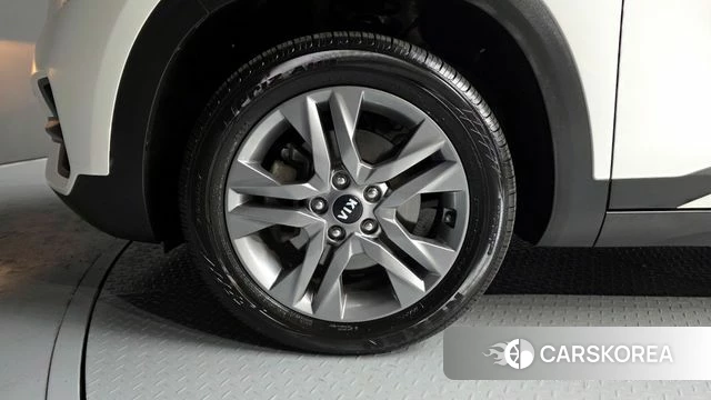 Kia Seltos id 3819521 из Кореи 15