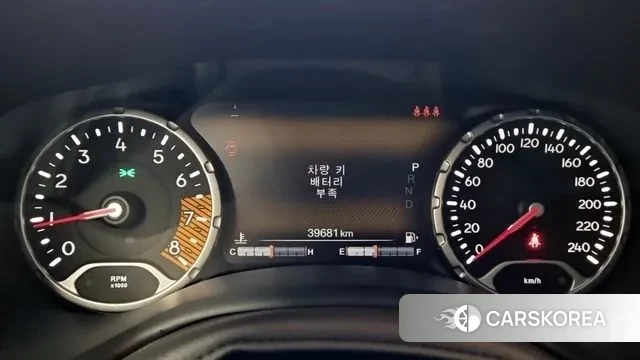 Jeep Renegade id 3342281 из Кореи 12