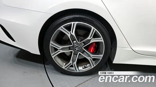 Kia Stinger id 2897152 из Кореи 15