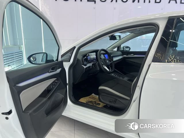 Volkswagen Golf id 4387578 из Китая 16