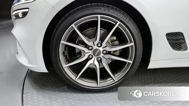 Genesis The New G70 id 3606821 из Кореи 15