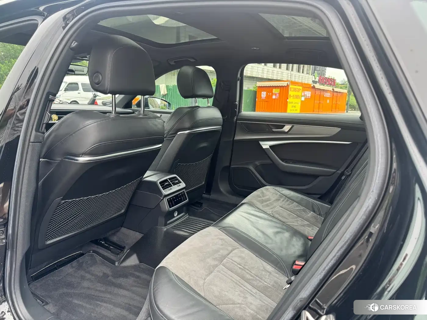 Audi A6L id 4601877 из Китая 24