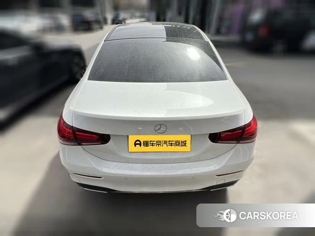 Mercedes-Benz Class A 2022 Белый из Китая, фото 5