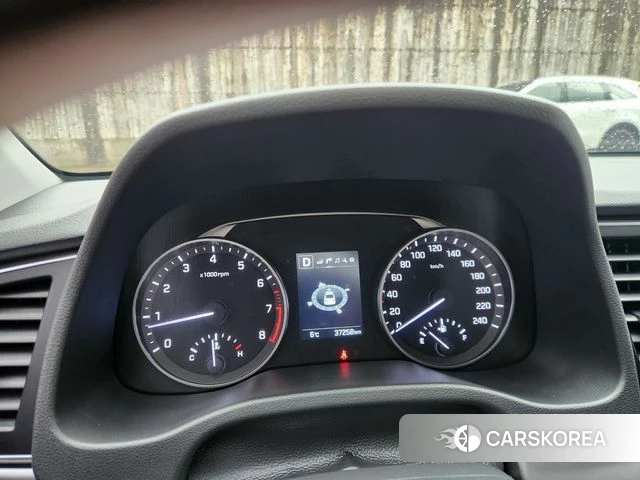 Hyundai Avante AD id 3829435 из Кореи 11