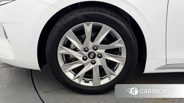 Hyundai The New Grandeur IG Hybrid id 4429419 из Кореи 26
