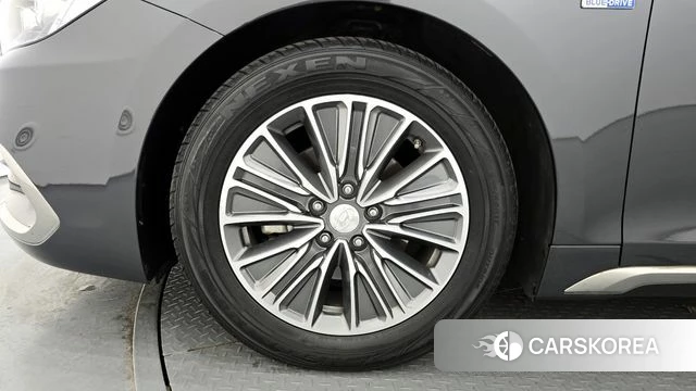 Hyundai Grandeur IG Hybrid id 3828994 из Кореи 15