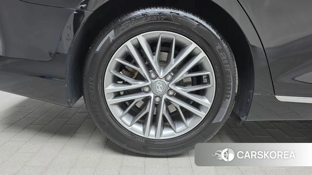 Hyundai Grandeur IG id 4424461 из Кореи 25