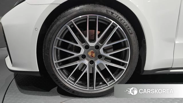 Porsche Panamera (976) id 4853569 из Кореи 31