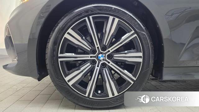BMW 3 Series (G20) id 4724930 из Кореи 36
