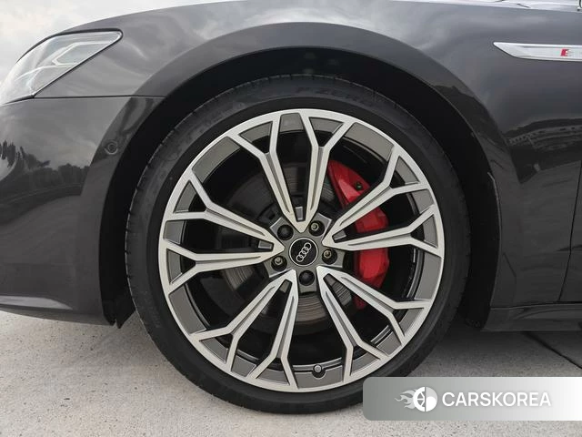 Audi A7L id 4190565 из Китая 22