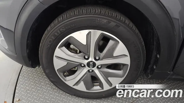 Kia Niro EV id 2729244 из Кореи 15