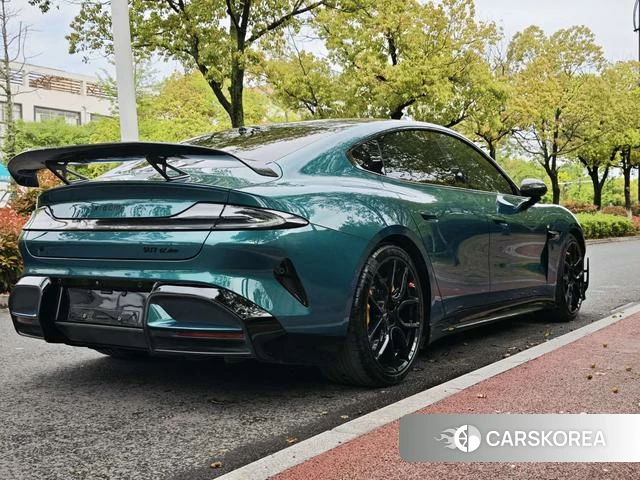 Xiaomi Car Xiaomi SU7 Ultra 2025 Зеленый из Китая, фото 6