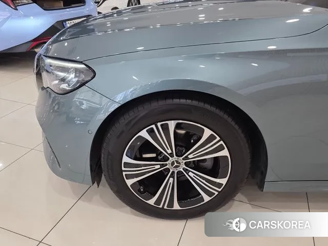 Mercedes-Benz E-Class W214 id 3695946 из Кореи 14