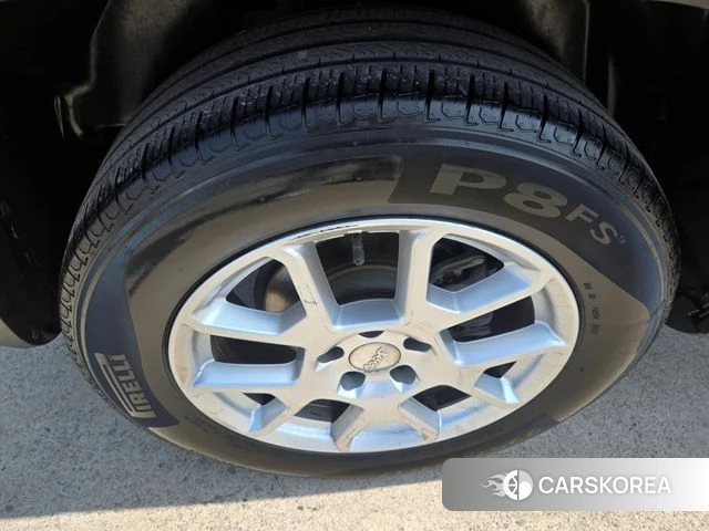 Jeep Renegade id 3844422 из Кореи 15