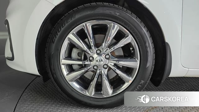 Kia The New Carnival id 4543711 из Кореи 27
