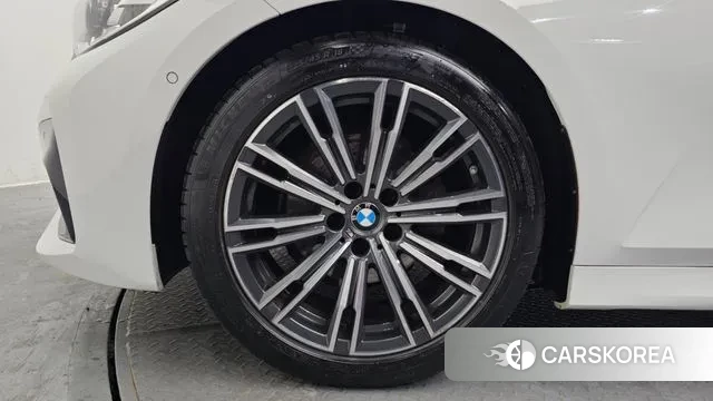 BMW 3 Series (G20) id 3645592 из Кореи 15