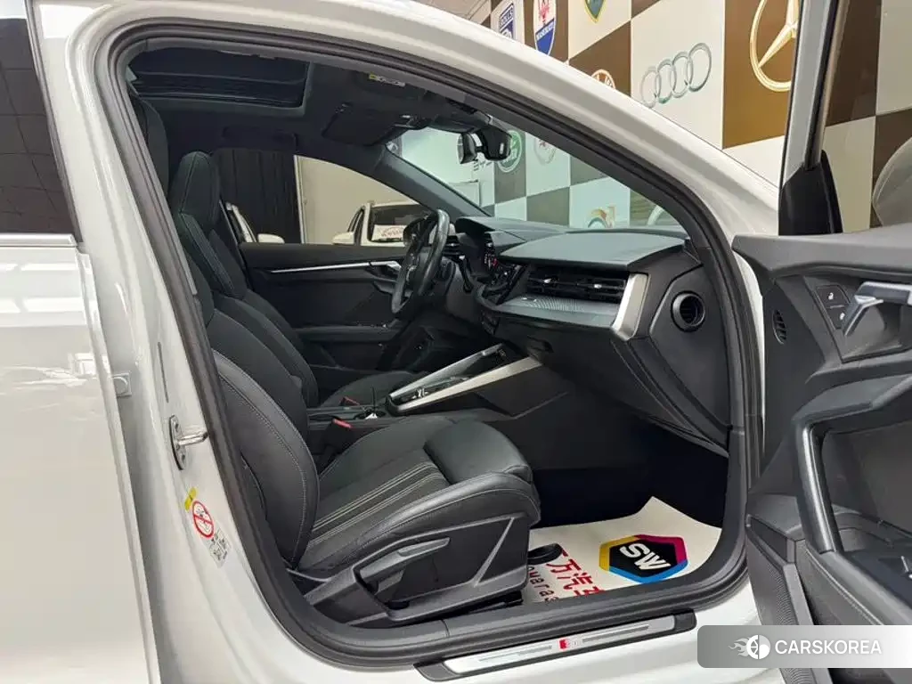 Audi A3 id 4606854 из Китая 17