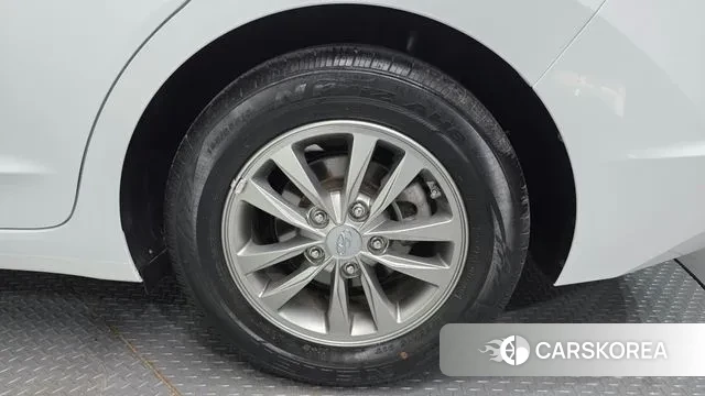 Hyundai The New Avante AD id 3330438 из Кореи 15