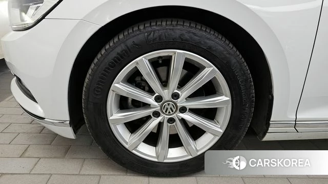 Volkswagen Passat GT (B8) id 3942841 из Кореи 15