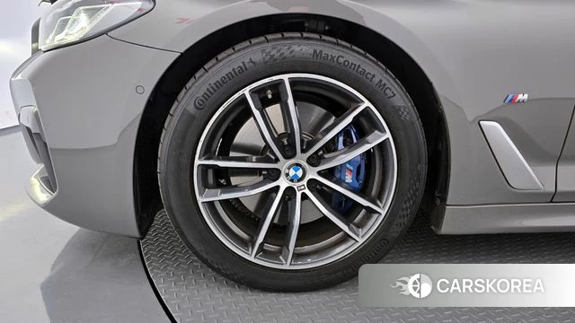 BMW 5 Series (G30) id 4324254 из Кореи 27