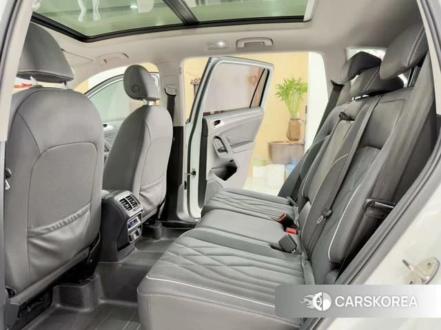 Volkswagen Tiguan L id 4341632 из Китая 11