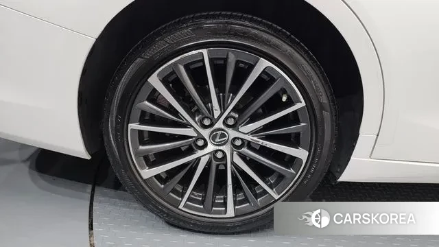 Lexus ES300h 7th generation id 3437438 из Кореи 15