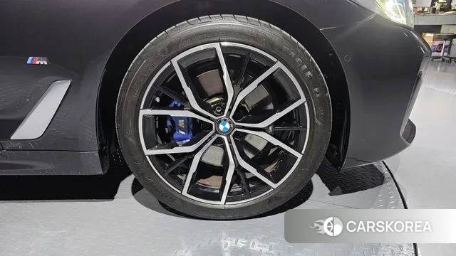 BMW 5 Series (G30) id 3289547 из Кореи 15