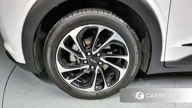 Chevrolet (GM Daewoo) Bolt EUV id 2900607 из Кореи 15