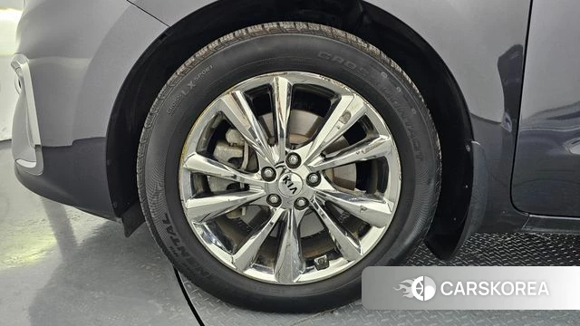 Kia The New Carnival id 4385014 из Кореи 33