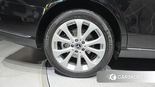 Mercedes-Benz E-Class W213 id 4519534 из Кореи 29