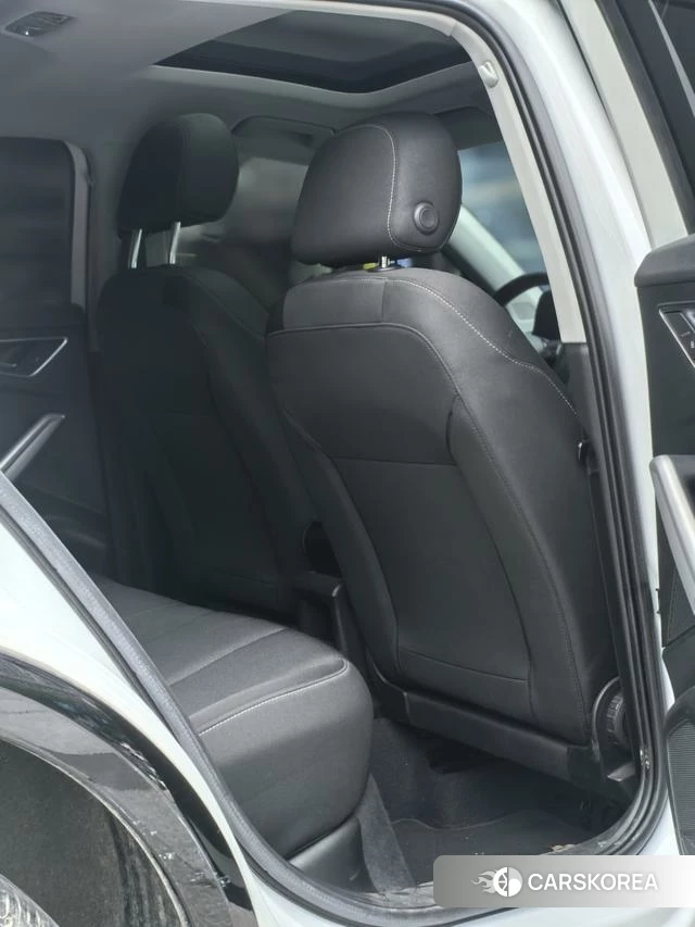 Audi Q2L id 4278126 из Китая 7