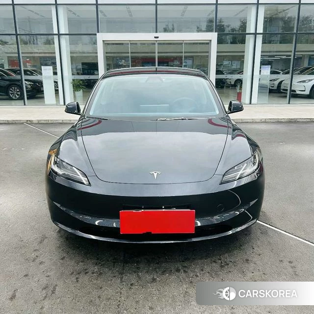 Tesla Model 3 2025 Темно-серый из Китая, фото 5