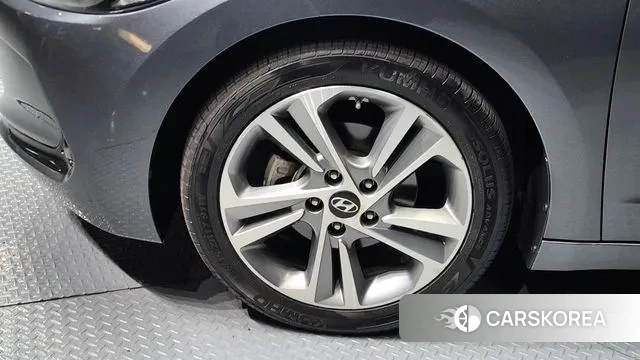 Hyundai Avante AD id 3779236 из Кореи 15