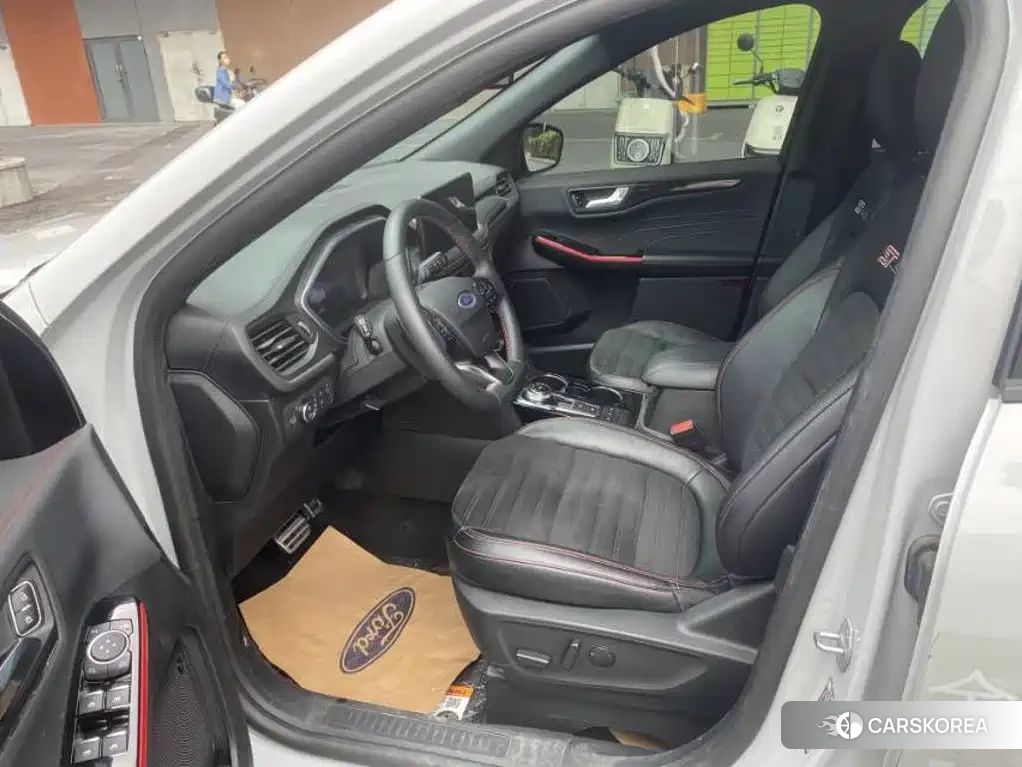 Ford Escape 2023 Белый из Китая, фото 5