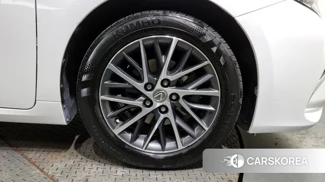 Lexus New ES350 id 2986810 из Кореи 15