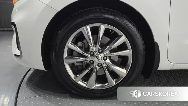 Kia The New Carnival id 3687615 из Кореи 15