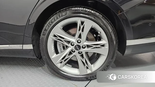 Genesis G90 (RS4) id 3299899 из Кореи 15