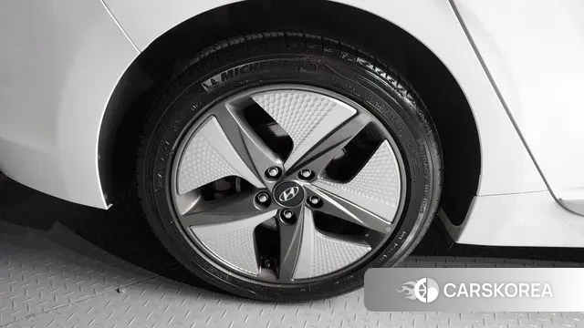 Hyundai The New Ionic Hybrid id 3612287 из Кореи 15